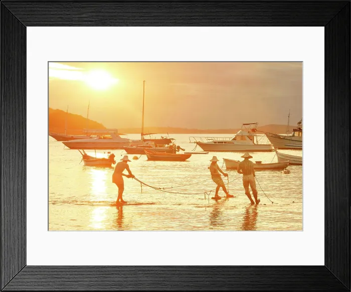 Framed Print : The Three Fishermen Monument (Monumento Tres Pescadores) in the port of Buzios at sunset, Rio de Janeiro, Brazil Framed Print : The Three Fishermen Monument (Monumento Tres Pescadores) in the port of Buzios at sunset, Rio de Janeiro, Brazil