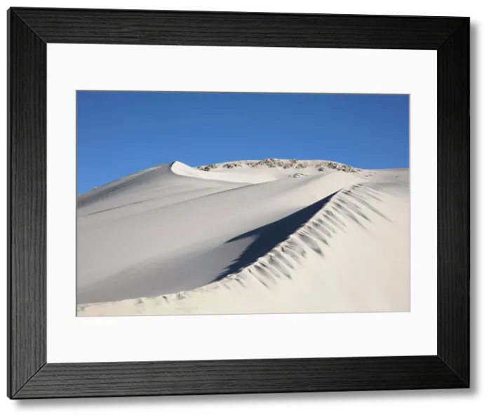 Framed Print : The Randolfo's sand dunes (Duna de Randolfo), near Antofagasta de la Sierra, Puna de Atacama, Catamarca, Northwest Argentina Framed Print : The Randolfo's sand dunes (Duna de Randolfo), near Antofagasta de la Sierra, Puna de Atacama, Catamarca, Northwest Argentina