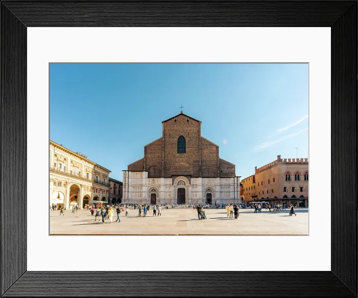 Framed Print : Basilica di San Petronio, Piazza Maggiore in Bologna, Italy Framed Print : Basilica di San Petronio, Piazza Maggiore in Bologna, Italy
