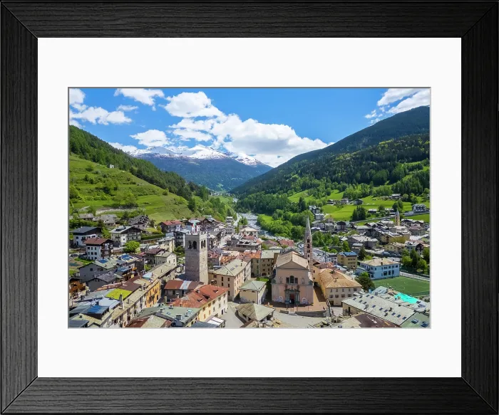 Framed Print : Bormio old city center. Bormio, Sondrio district, Valtellina, Lombardy, Italy Framed Print : Bormio old city center. Bormio, Sondrio district, Valtellina, Lombardy, Italy