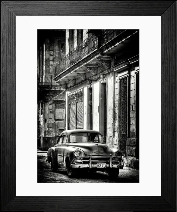 Framed Print : Old American car parked on a street in Havana Centro, Havana, Cuba, Caribbean Framed Print : Old American car parked on a street in Havana Centro, Havana, Cuba, Caribbean