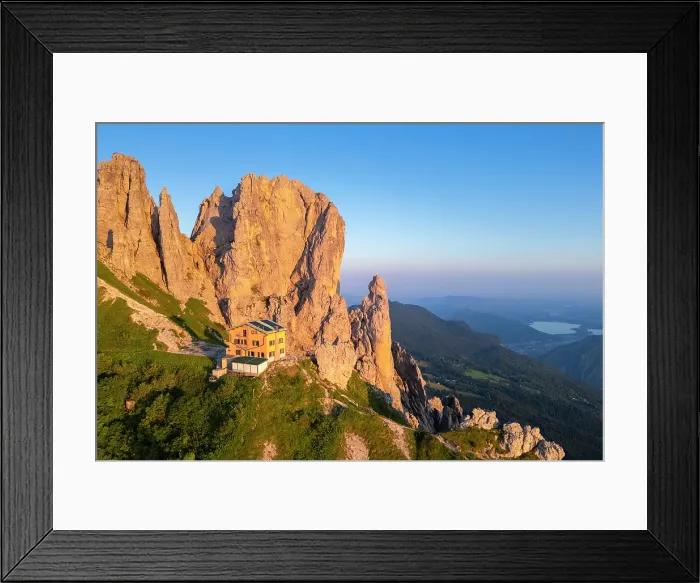 Framed Print : Rifugio Rosalba and Grignetta (Grigna Meridionale) with Torre Cinquantenario and Torre Cecilia in summer at sunset. Piani Resinelli, Lecco, Lombardy, Italy