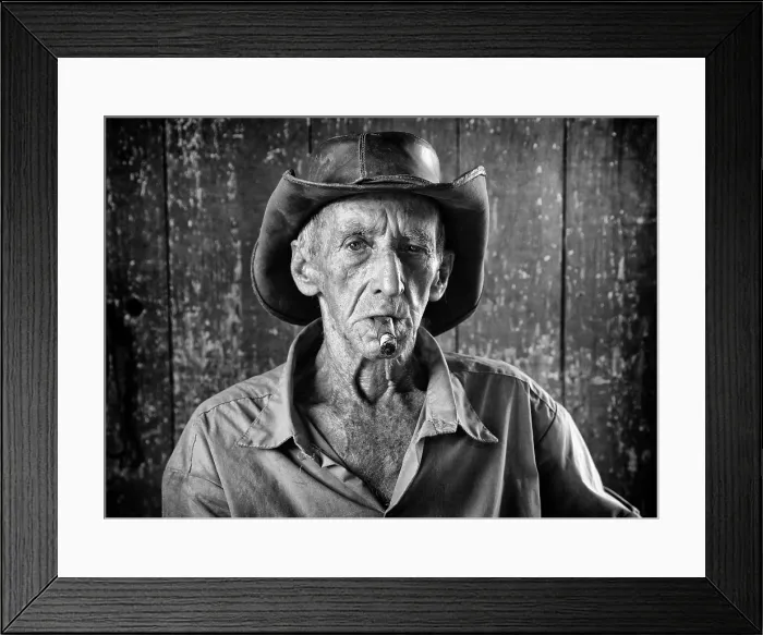 Framed Print : Portrait of a tobacco farmer, smoking. a cigar, Vinales Valley, Pinar del Rio Province, Cuba, Caribbean Framed Print : Portrait of a tobacco farmer, smoking. a cigar, Vinales Valley, Pinar del Rio Province, Cuba, Caribbean