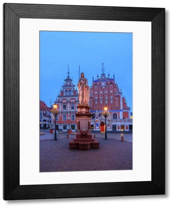 Framed Print : The Roland Statue and House of Blackheads, Town Hall square, Riga, Latvia Framed Print : The Roland Statue and House of Blackheads, Town Hall square, Riga, Latvia