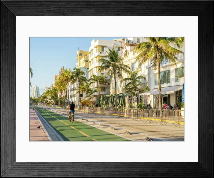 Framed Print : Ocean Drive, South Beach, Miami, Florida, USA Framed Print : Ocean Drive, South Beach, Miami, Florida, USA