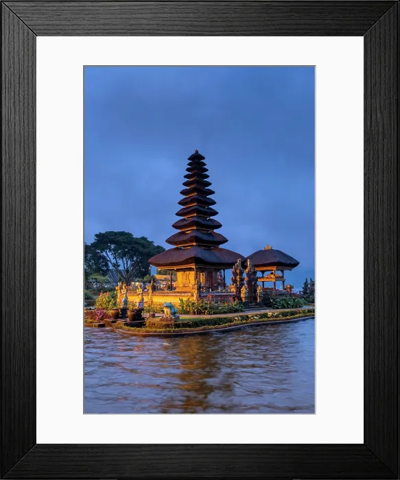 Framed Print : Ulun Danu Beratan Temple, Lake Bratan (Lake Bereaan), Bali, Indonesia Framed Print : Ulun Danu Beratan Temple, Lake Bratan (Lake Bereaan), Bali, Indonesia