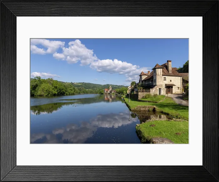 Framed Print : Beaulieu-sur-Dordogne, Correze, Nouvelle-Aquitaine, France Framed Print : Beaulieu-sur-Dordogne, Correze, Nouvelle-Aquitaine, France