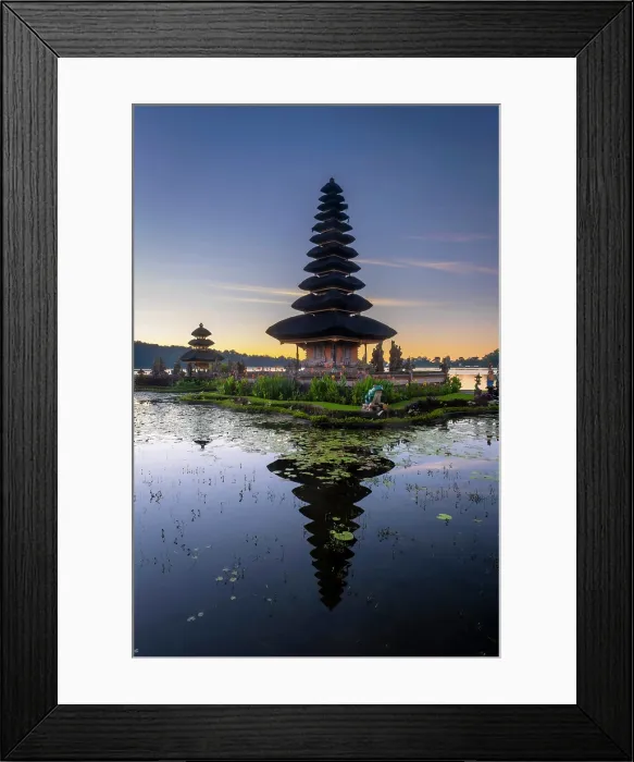 Framed Print : Thatched Meru (pagoda) at Ulun Danu Beratan Temple, Lake Bratan (Lake Beratan), Bali, Indonesia