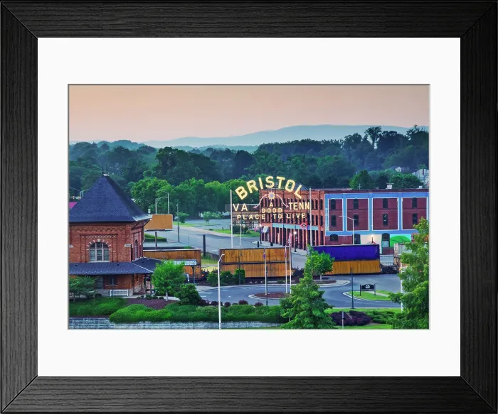 Framed Print : USA, Bristol, Virginia, Tennessee, Twin Cities, State Line Runs Down The Middle Of Its Main Street, State Street, 1920s Historic Bristol Sign, National Register Of Historic Places Framed Print : USA, Bristol, Virginia, Tennessee, Twin Cities, State Line Runs Down The Middle Of Its Main Street, State Street, 1920s Historic Bristol Sign, National Register Of Historic Places