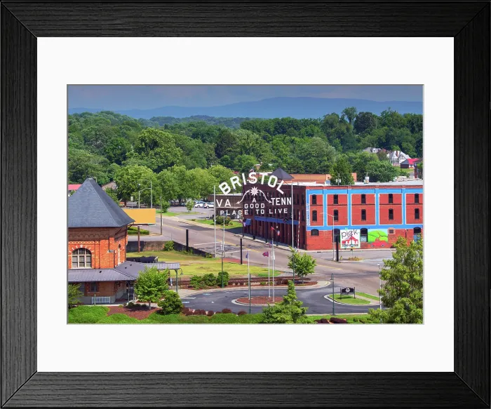 Framed Print : USA, Bristol, Virginia, Tennessee, Twin Cities, State Line Runs Down The Middle Of Its Main Street, State Street, 1920s Historic Bristol Sign, National Register Of Historic Places Framed Print : USA, Bristol, Virginia, Tennessee, Twin Cities, State Line Runs Down The Middle Of Its Main Street, State Street, 1920s Historic Bristol Sign, National Register Of Historic Places