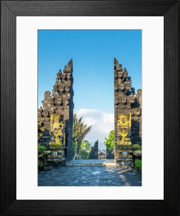 Framed Print : A Candi bentar (split gateway) at Pura Tanah Lot, Bali, Indonesia Framed Print : A Candi bentar (split gateway) at Pura Tanah Lot, Bali, Indonesia