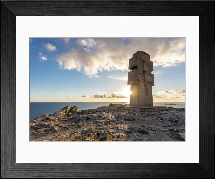 Framed Print : Monument aux Bretons de la France Libre, Pointe de Pen Hir, Camaret-sur-Mer, Crozon Peninsula, Finistere, Brittany, France Framed Print : Monument aux Bretons de la France Libre, Pointe de Pen Hir, Camaret-sur-Mer, Crozon Peninsula, Finistere, Brittany, France