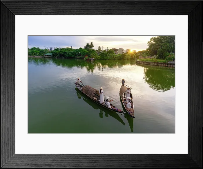 Framed Print : Women on boats with traditional paper lanterns, Nhu Y River, Hue, Central Vietnam. (MR)