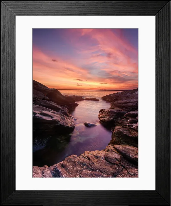 Framed Print : Sunrise on the rocks at Beavertail State Park on Narragansett Bay, Jamestown, Rhode Island, USA Framed Print : Sunrise on the rocks at Beavertail State Park on Narragansett Bay, Jamestown, Rhode Island, USA