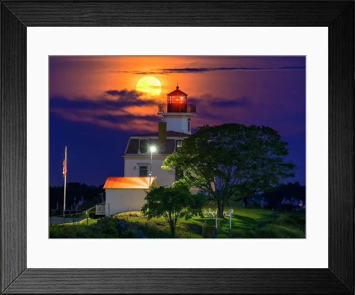 Framed Print : Full moon setting over Pomham Rocks Lighthouse, Riverside, Rhode Island, USA Framed Print : Full moon setting over Pomham Rocks Lighthouse, Riverside, Rhode Island, USA