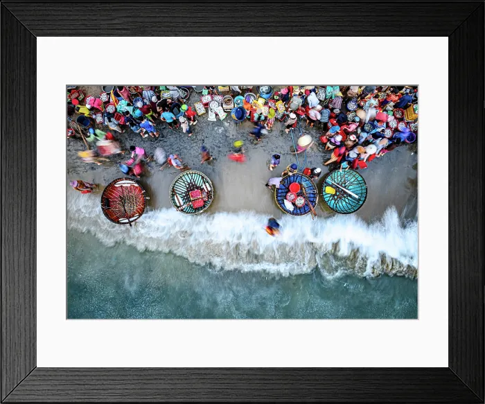 Framed Print : Local vendors selling fish on coastline, Tam Tien, Quang Nam Province, Central Vietnam Framed Print : Local vendors selling fish on coastline, Tam Tien, Quang Nam Province, Central Vietnam