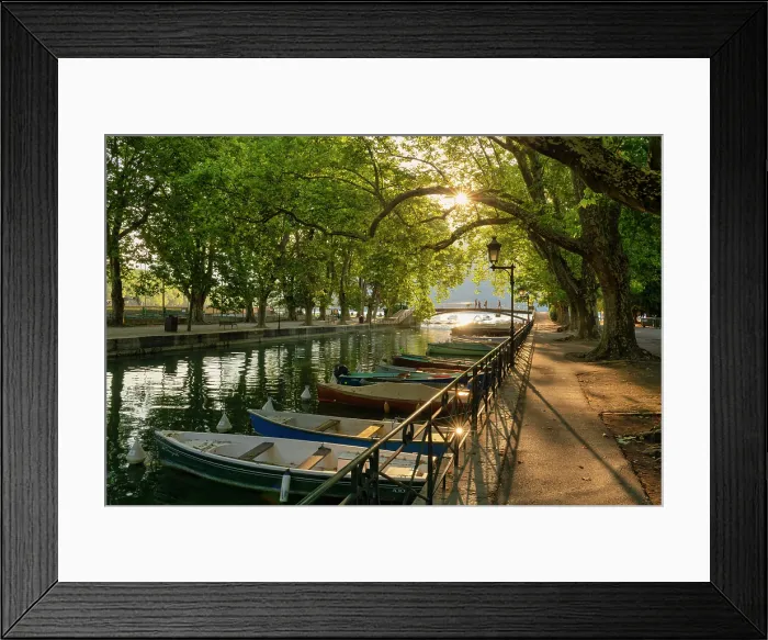 Framed Print : Boats Along the Canal du Vasse and the Pont des Amours, Annecy, Haute-Savoie, France Framed Print : Boats Along the Canal du Vasse and the Pont des Amours, Annecy, Haute-Savoie, France