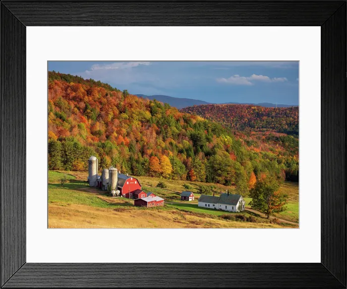 Framed Print : Autumn at Hillside Acres, Green Mountains, Barnet, Vermont, USA Framed Print : Autumn at Hillside Acres, Green Mountains, Barnet, Vermont, USA