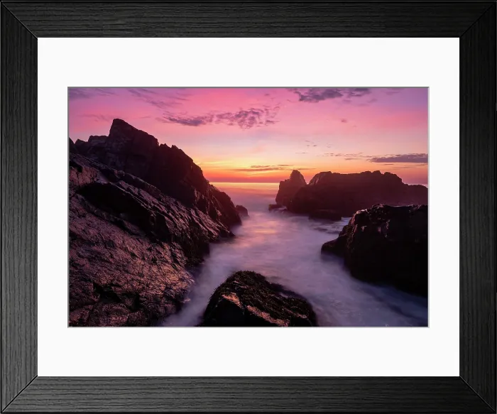 Framed Print : Sunrise on rocks at Marginal Way, Ogunquit, Maine, USA Framed Print : Sunrise on rocks at Marginal Way, Ogunquit, Maine, USA