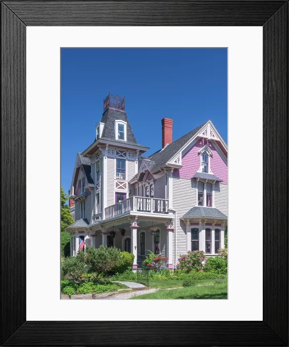 Framed Print : USA, Massachusetts, Cape Cod, Upper Cape, Sandwich, The Painted Lady Inn Framed Print : USA, Massachusetts, Cape Cod, Upper Cape, Sandwich, The Painted Lady Inn