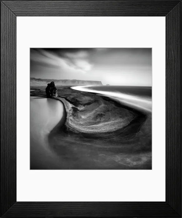 Framed Print : The black sand beach of Reynifjara with the Reynisdrangar rock stacks in the distance, from Dyhgolaey, near Vik y Myrdal, South Iceland Framed Print : The black sand beach of Reynifjara with the Reynisdrangar rock stacks in the distance, from Dyhgolaey, near Vik y Myrdal, South Iceland