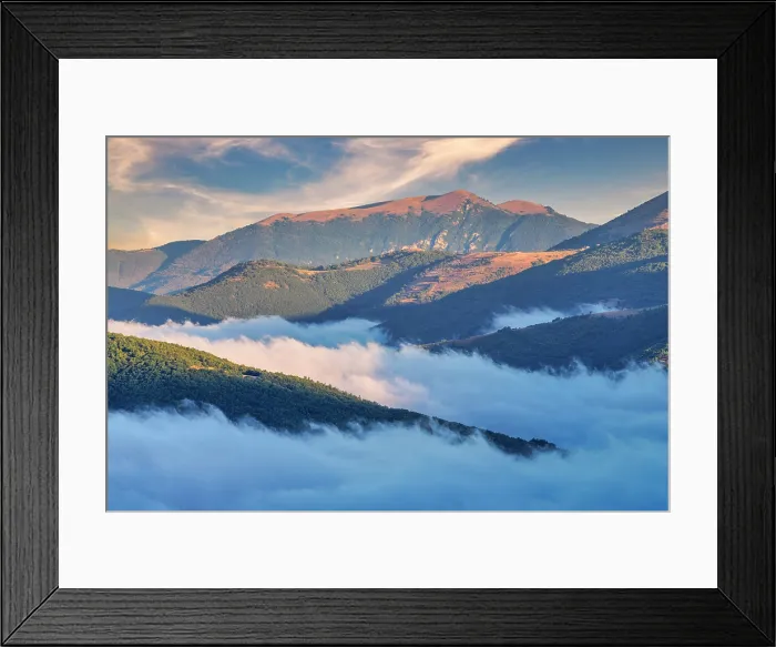 Framed Print : Low Clouds in Apennine Mountains, near Norcia, Umbria, Italy, Europe Framed Print : Low Clouds in Apennine Mountains, near Norcia, Umbria, Italy, Europe