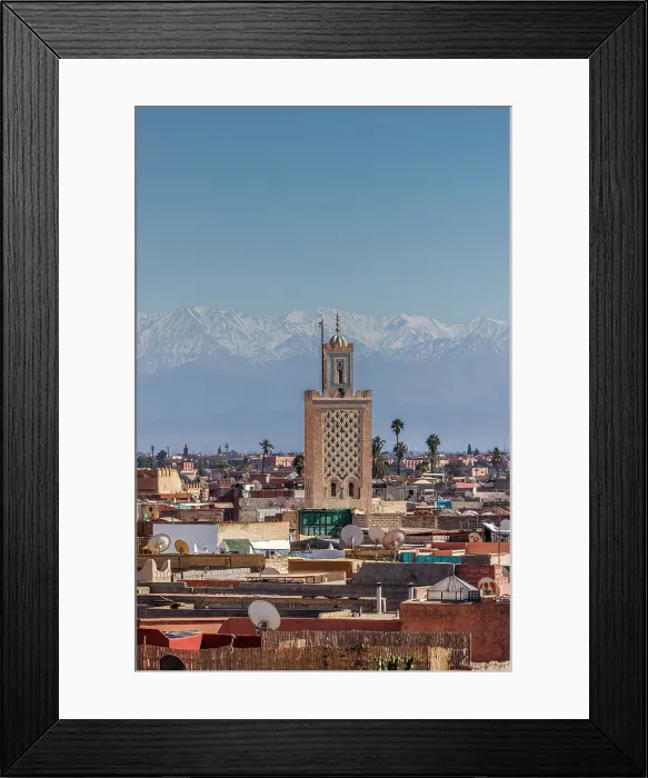 Framed Print : Minaret of the Bab Debbagh mosque and the Atlas Mountains, Marrakech, Morocco Framed Print : Minaret of the Bab Debbagh mosque and the Atlas Mountains, Marrakech, Morocco