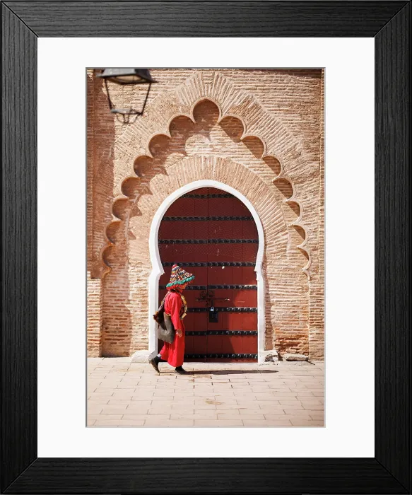 Framed Print : Waterseller in front of iconic door, Marrakech, Morocco Framed Print : Waterseller in front of iconic door, Marrakech, Morocco