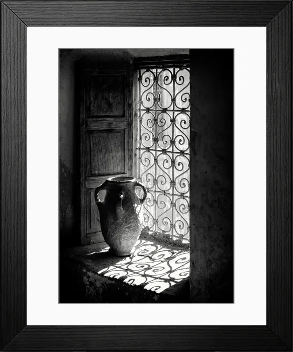 Framed Print : Old clay pot on window ledge, Telouet Kasbah, Atlas Mountains, Morocco Framed Print : Old clay pot on window ledge, Telouet Kasbah, Atlas Mountains, Morocco