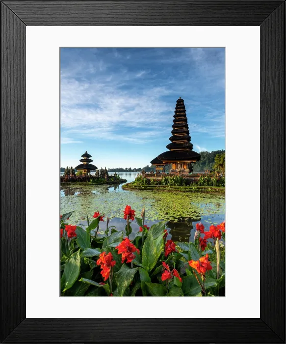 Framed Print : Thatched Meru (pagoda) at Ulun Danu Beratan Temple, Lake Bratan (Lake Beratan), Bali, Indonesia