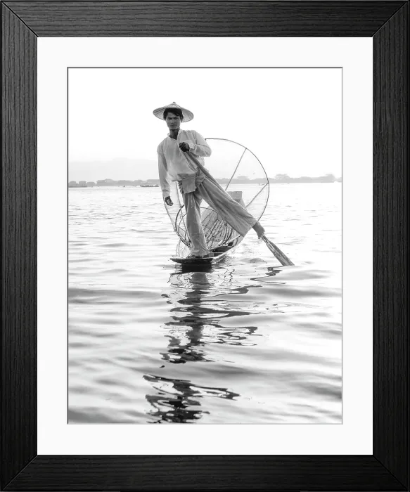 Framed Print : Intha leg-rowing fisherman, Inle Lake, Shan State, Myanmar Framed Print : Intha leg-rowing fisherman, Inle Lake, Shan State, Myanmar