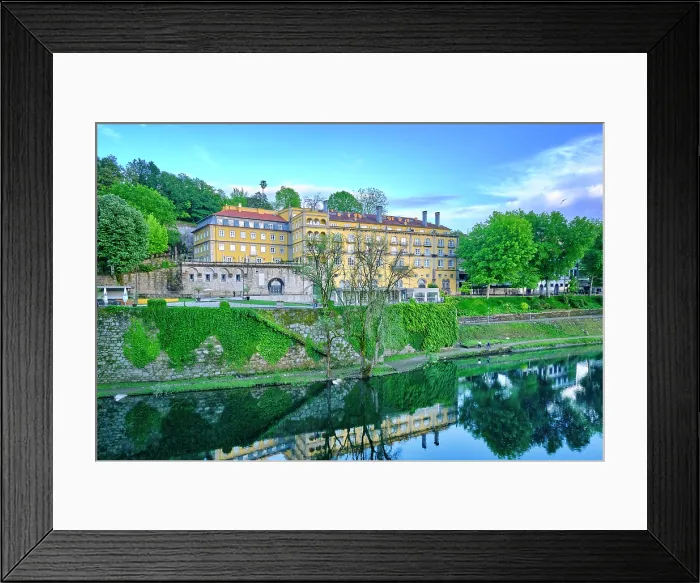 Framed Print : The Hotel Casa da Calçada occupies a 16th century building and faces the Tâmega river in Amarante. It is part of the Relais and Châteaux hotel group. Minho, Portugal Framed Print : The Hotel Casa da Calçada occupies a 16th century building and faces the Tâmega river in Amarante. It is part of the Relais and Châteaux hotel group. Minho, Portugal