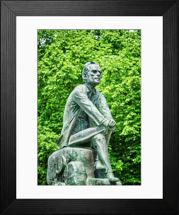 Framed Print : Statue of the writer Teixeira de Pascoaes by the sculptor António Duarte. Teixeira de Pascoaes is one of the most celebrated writers of Amarante. Minho, Portugal Framed Print : Statue of the writer Teixeira de Pascoaes by the sculptor António Duarte. Teixeira de Pascoaes is one of the most celebrated writers of Amarante. Minho, Portugal