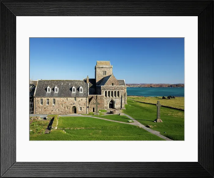 Framed Print : St Martin's Cross and Iona Abbey, Isle of Iona, Scotland, UK Framed Print : St Martin's Cross and Iona Abbey, Isle of Iona, Scotland, UK