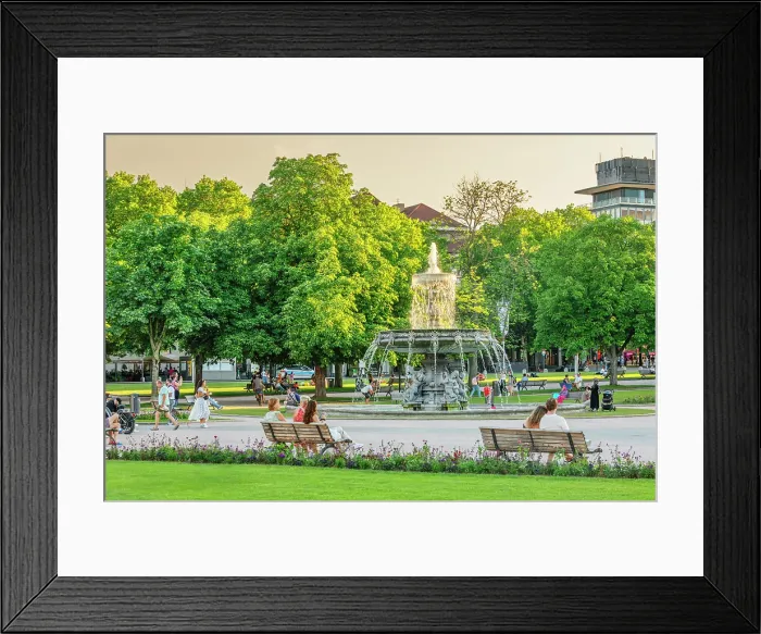 Framed Print : Summer evening at Schlossplatz Square, Stuttgart, Baden-Wurttemberg, Germany Framed Print : Summer evening at Schlossplatz Square, Stuttgart, Baden-Wurttemberg, Germany