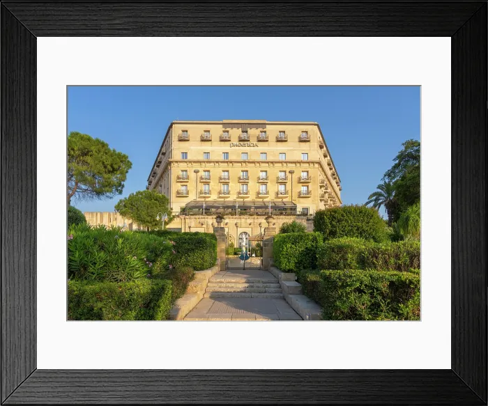 Framed Print : Hotel Phoenicia, Valletta, Malta