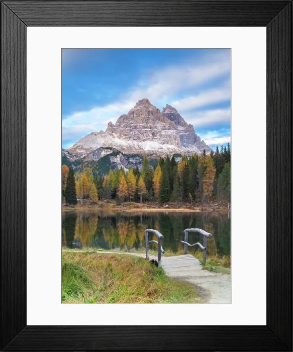 Framed Print : lake Antorno with Tre Cime di Lavaredo in the background. Misurina, Dolomites, province of Belluno, Veneto, Italy