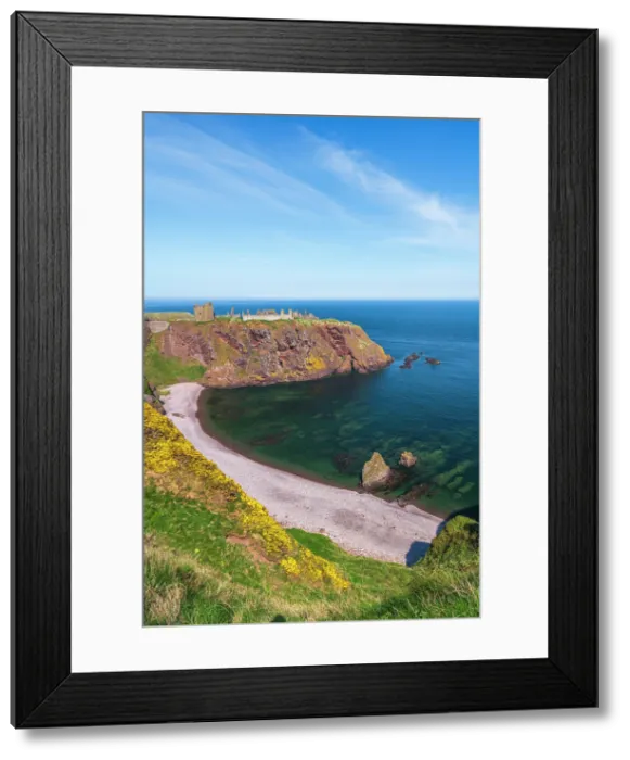 Framed Print : UK, Scotland, Aberdeenshire, Stonehaven, Dunnottar Castle