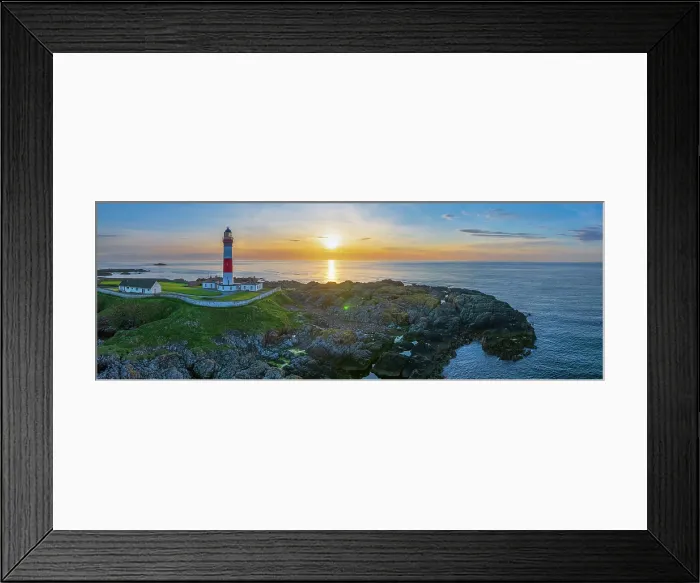 Framed Print : UK, Scotland, Aberdeenshire, Peterhead, Boddam, Buchan Ness Lighthouse Framed Print : UK, Scotland, Aberdeenshire, Peterhead, Boddam, Buchan Ness Lighthouse