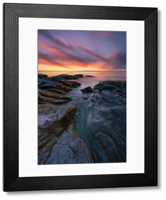 Framed Print : Sunset on the rocks at Beavertail State Park, Jamestown, Rhode Island, USA Framed Print : Sunset on the rocks at Beavertail State Park, Jamestown, Rhode Island, USA