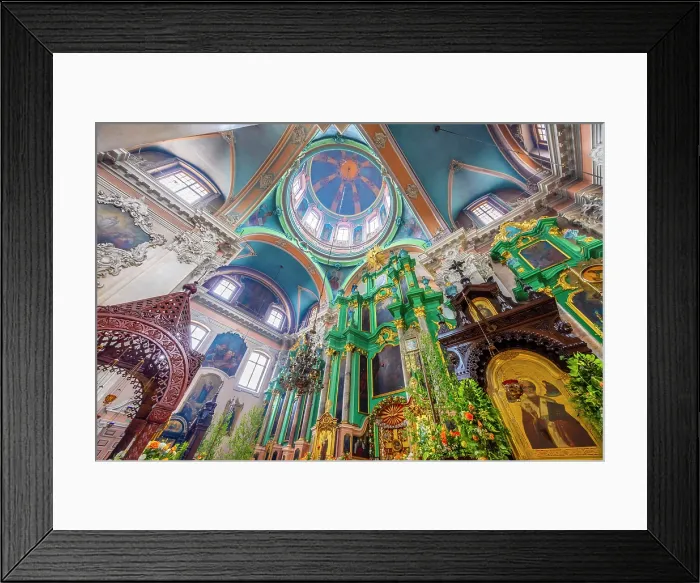 Framed Print : The Interior of the Orthodox Church of the Holy Spirit, Vilnius, Lithuania Framed Print : The Interior of the Orthodox Church of the Holy Spirit, Vilnius, Lithuania