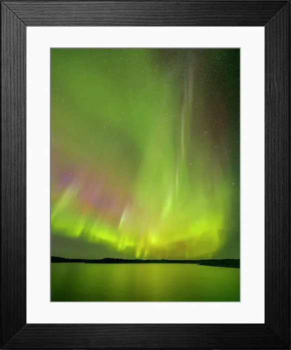 Framed Print : Northern Lights over Wolf Lake in Nunavik, Quebec, Canada Framed Print : Northern Lights over Wolf Lake in Nunavik, Quebec, Canada
