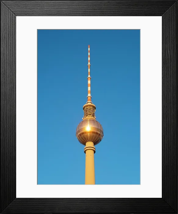 Framed Print : Berliner Fernsehturm (TV Tower), Berlin, Germany
