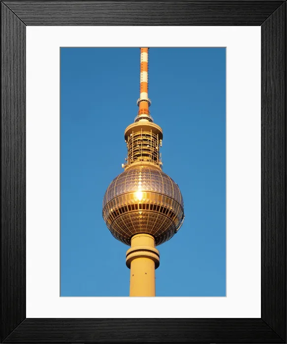 Framed Print : Berliner Fernsehturm (TV Tower), Berlin, Germany