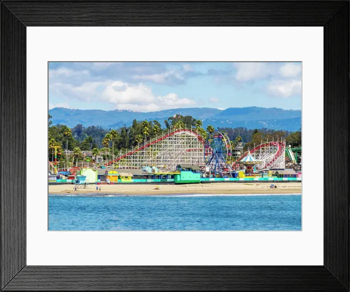 Framed Print : Santa Cruz Beach Boardwalk Amusement Park, Santa Cruz, California, USA Framed Print : Santa Cruz Beach Boardwalk Amusement Park, Santa Cruz, California, USA