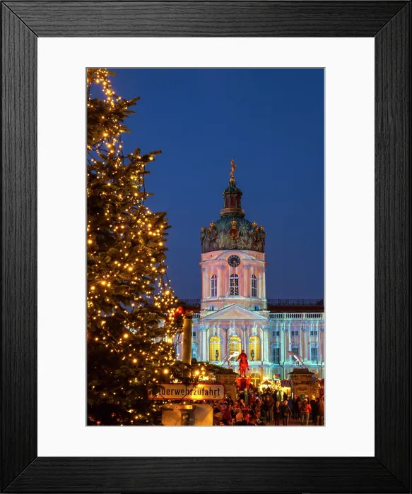 Framed Print : Christmas Market, Charlottenburg Palace, Berlin, Germany Framed Print : Christmas Market, Charlottenburg Palace, Berlin, Germany
