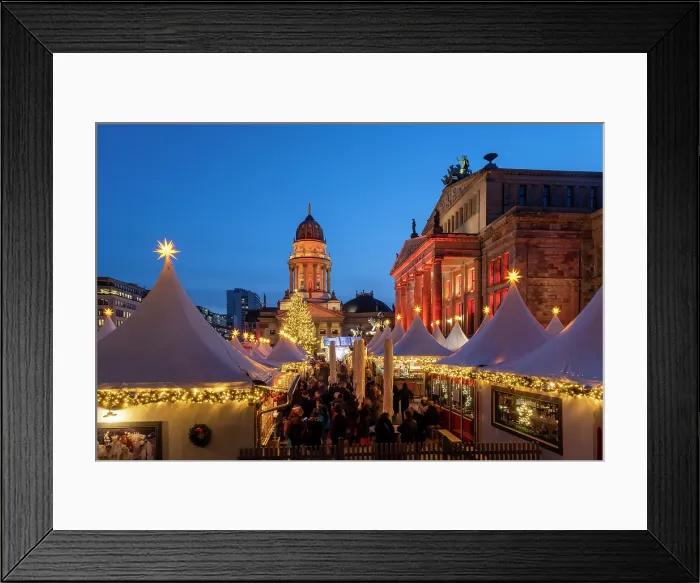 Framed Print : Christmas Market & the Deutscher Dom, Gendarmenmarkt, Berlin, Germany Framed Print : Christmas Market & the Deutscher Dom, Gendarmenmarkt, Berlin, Germany