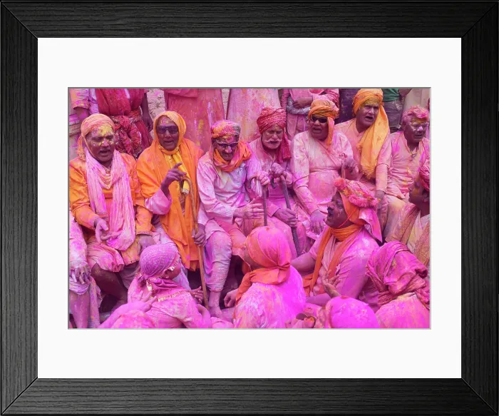 Framed Print : India, Uttar Pradesh, Mathura, Barsana, Celebrants at the Holi Festival of Colours Framed Print : India, Uttar Pradesh, Mathura, Barsana, Celebrants at the Holi Festival of Colours