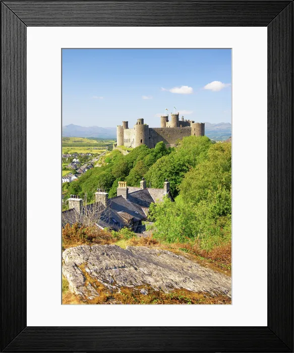 Framed Print : View towards Harlech Castle (Castell Harlech), Harlech, Gwynedd, Wales Framed Print : View towards Harlech Castle (Castell Harlech), Harlech, Gwynedd, Wales