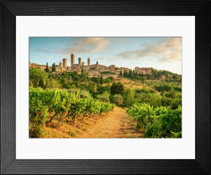 Framed Print : Sunrise over San Gimignano, Siena province, Tuscany, Italy Framed Print : Sunrise over San Gimignano, Siena province, Tuscany, Italy